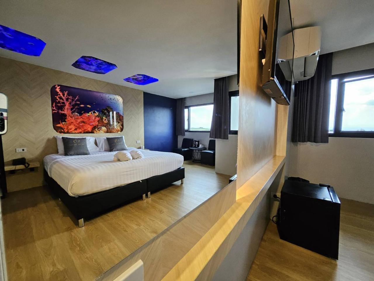 Oscar Palace Hotel & Wellness Center Ban Khlong Phruan Buitenkant foto